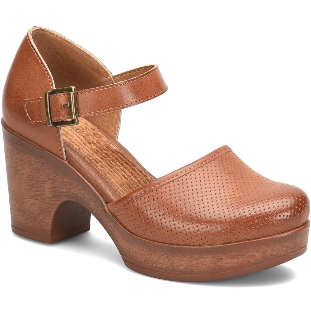 b.o.c. Gia Clog size 8 Brown Leather with wooden heel